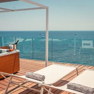 4* Отель Nautilus