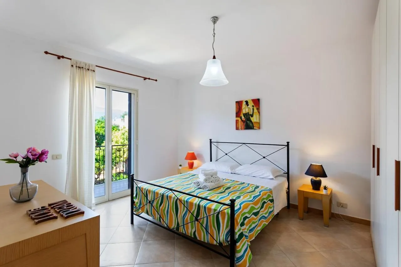 Giardini Naxos Bright Apartments With Balcony 0*, Giardini Naxos Italy