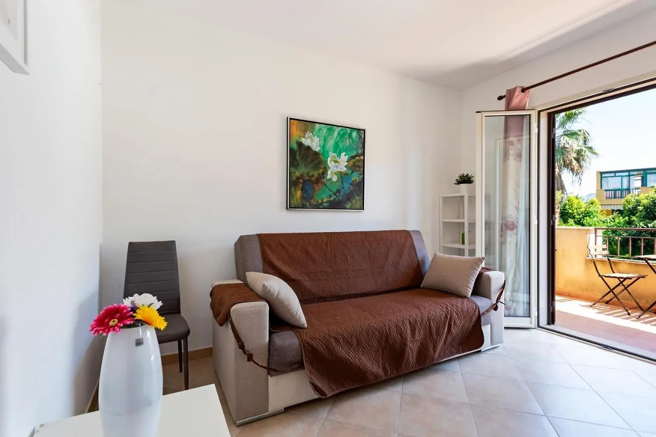 Giardini Naxos Bright Apartments With Balcony