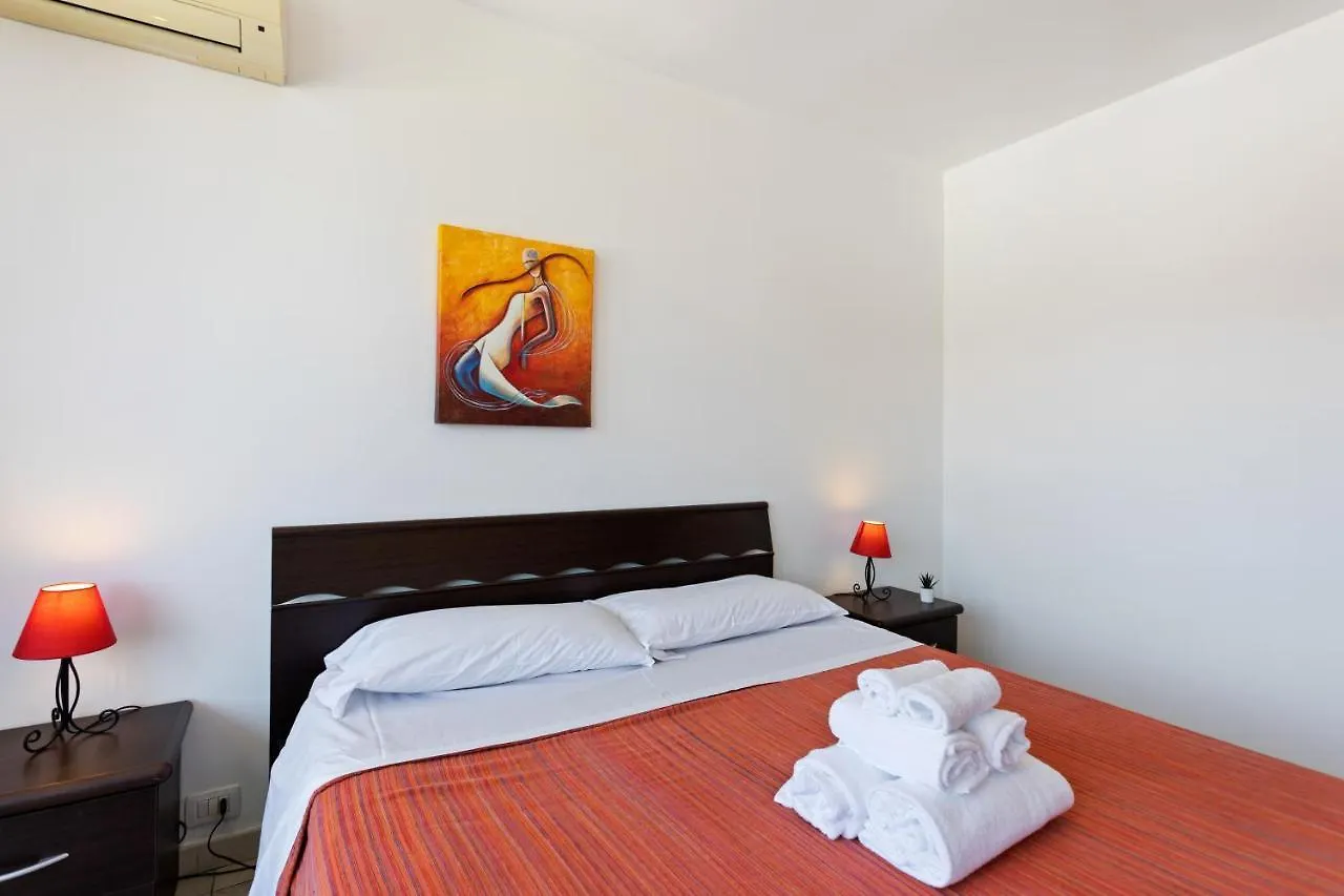 Giardini Naxos Bright Apartments With Balcony